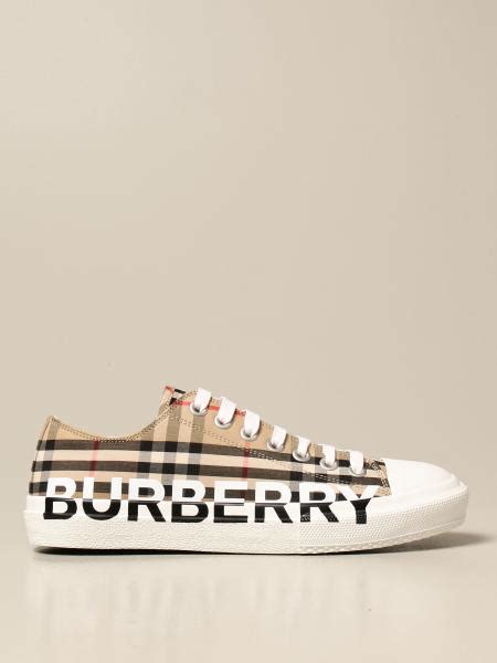 sneakers homme burberry|burberry men's sneakers on sale.